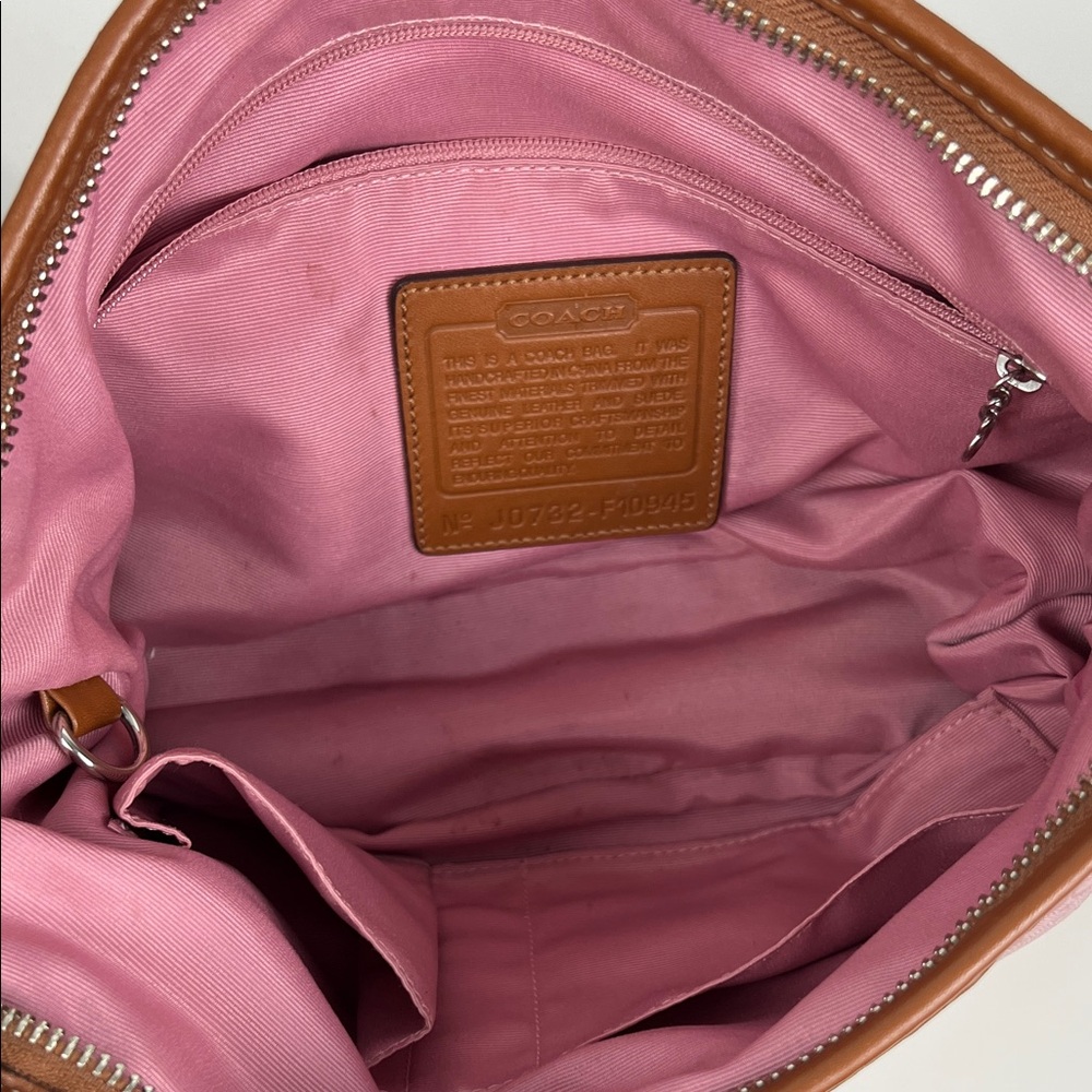 Coach Y2K Baby Pink Signature Monogram Suede Jacquard Hobo Shoulder Bag F10945 - Picture 11 of 16